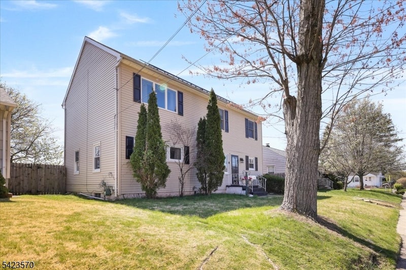 439 Fairview Ave