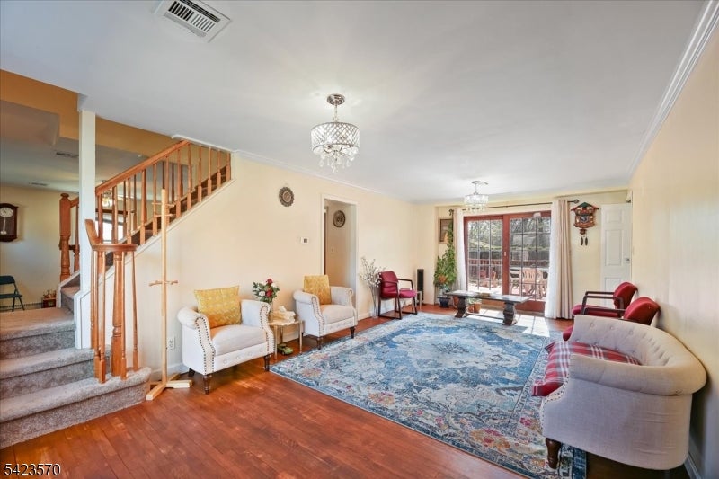 439 Fairview Ave