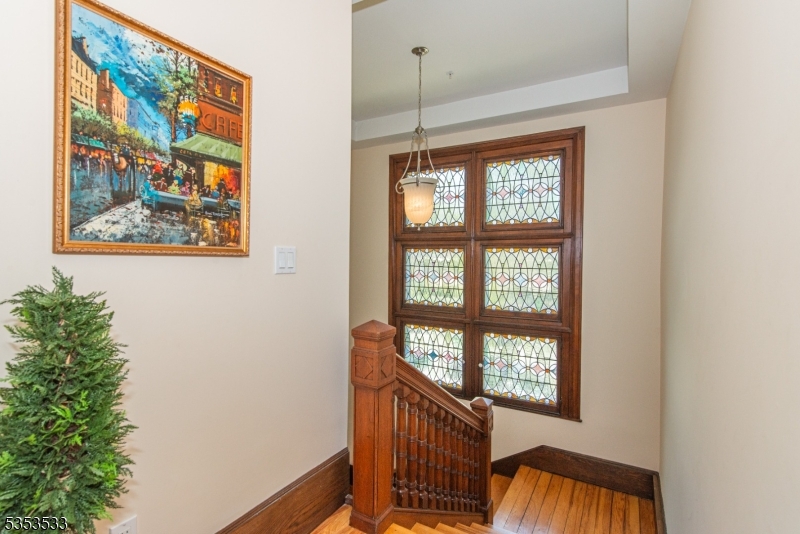 66 S Fullerton Ave C0017 17