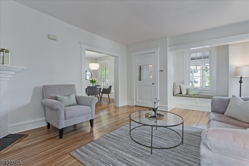 58 Maolis Ave