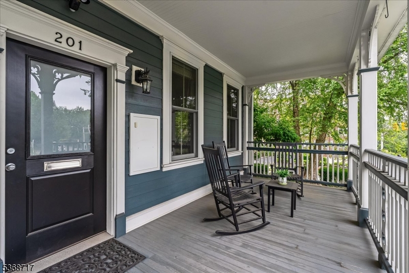 201 Claremont Ave