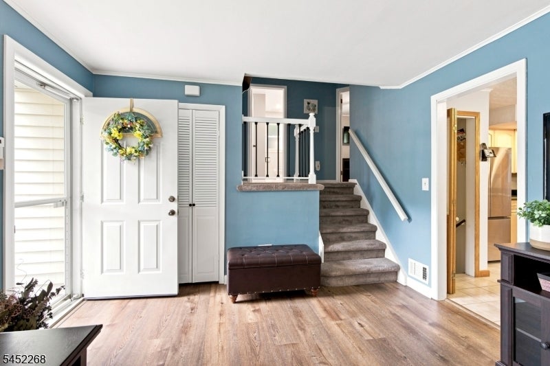 24 Stony Brook Rd