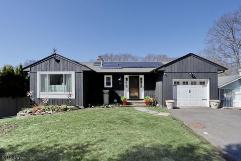 131 Lakeside Blvd Oakland Boro NJ 07436