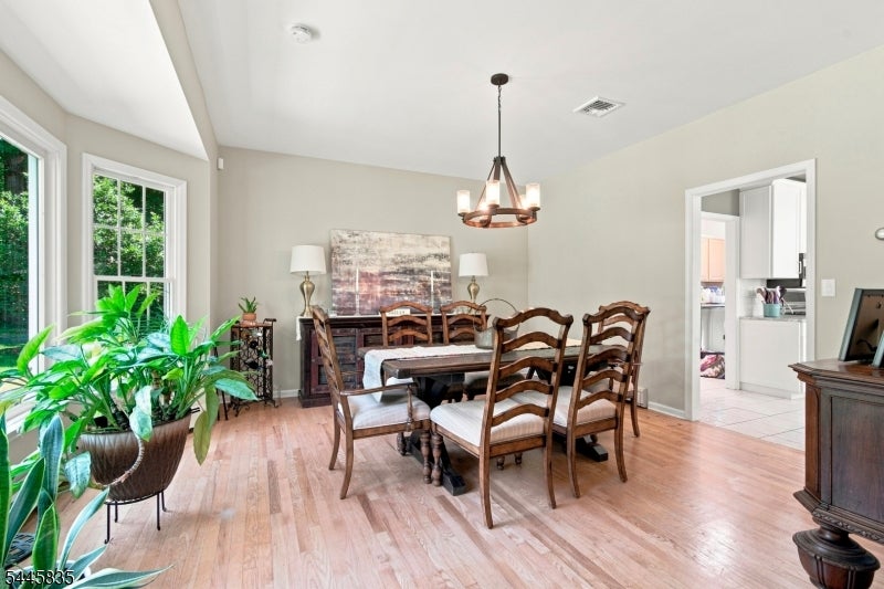 19 Woodfield Rd