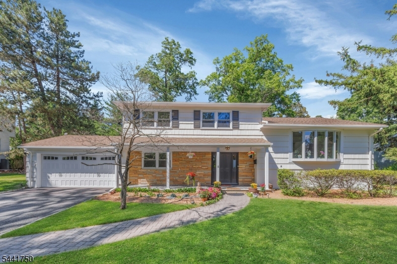 5 Fairview Ave