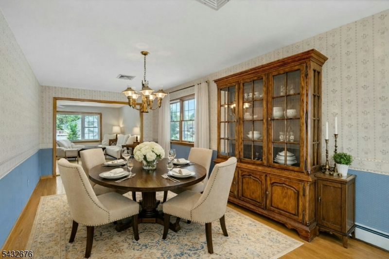 98 Vassar Dr