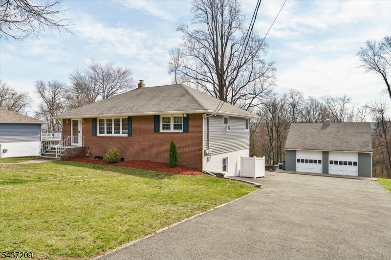 245 Barnert Ave