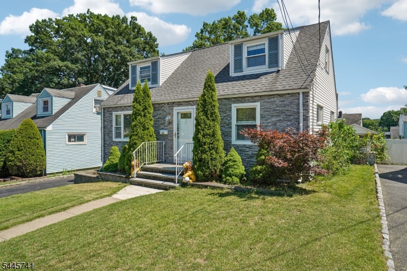 64 16Th Ave