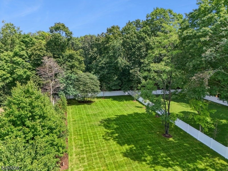 391 Woodland Rd
