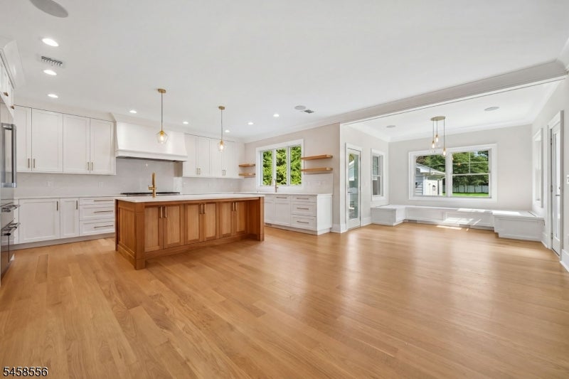 391 Woodland Rd