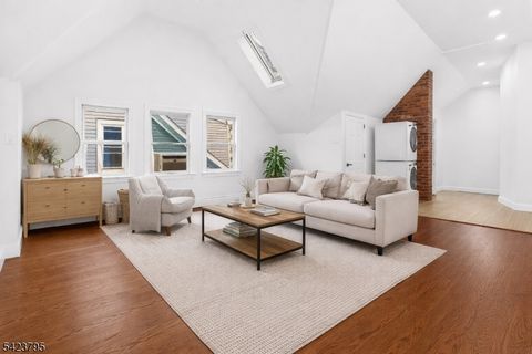 55 Homestead Park Newark City NJ 07108