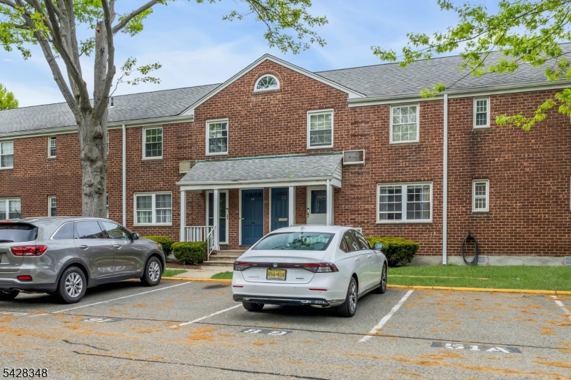 10 Clark Ct 10