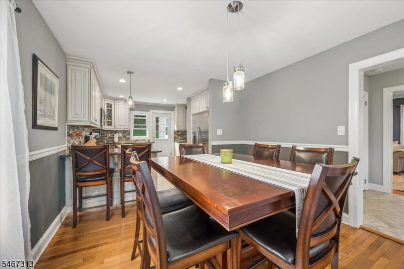 240 W Hanover Ave