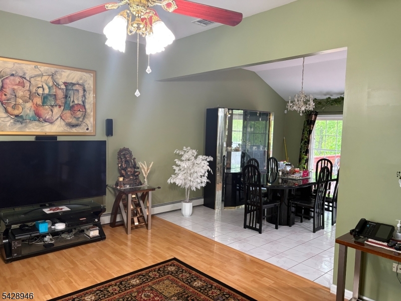 276 Edwards Rd