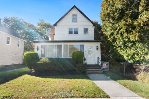 29 Leary Ave Bloomingdale Boro NJ 07403