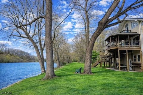 9 Riveredge Ln Harmony Twp. NJ 08865