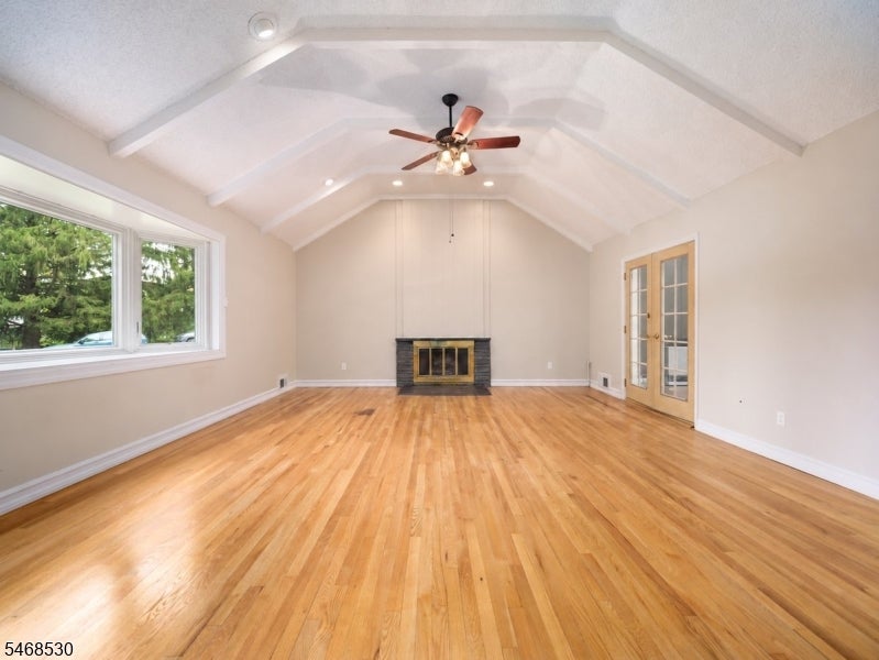 667 Brentwood Dr