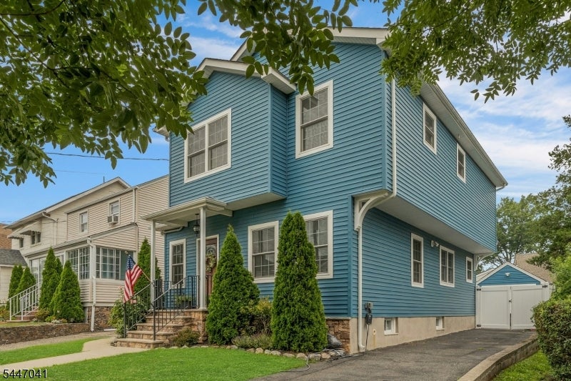 37 Elston St