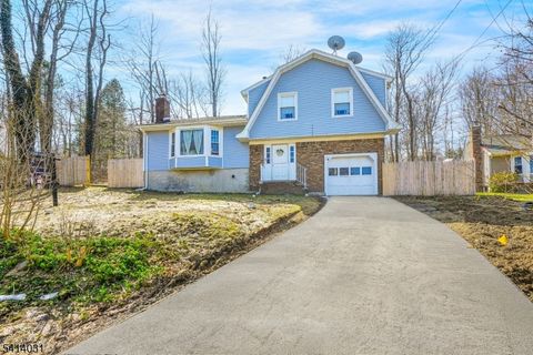 16 Woodland Trl Sparta Twp. NJ 07871