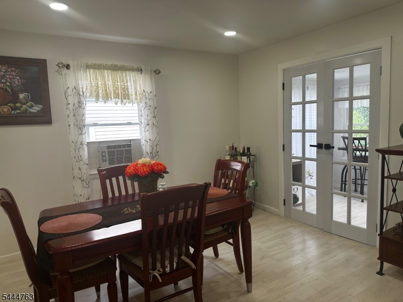 35 Montclair Ave