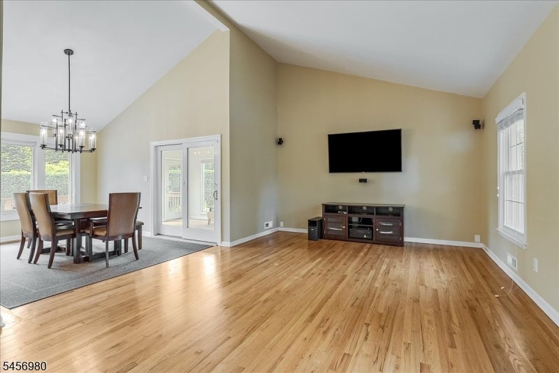 45 Michael Dr