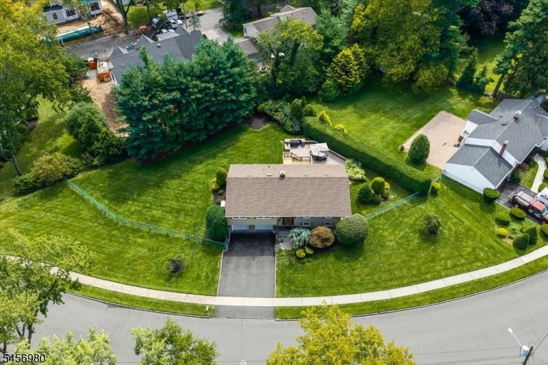 45 Michael Dr