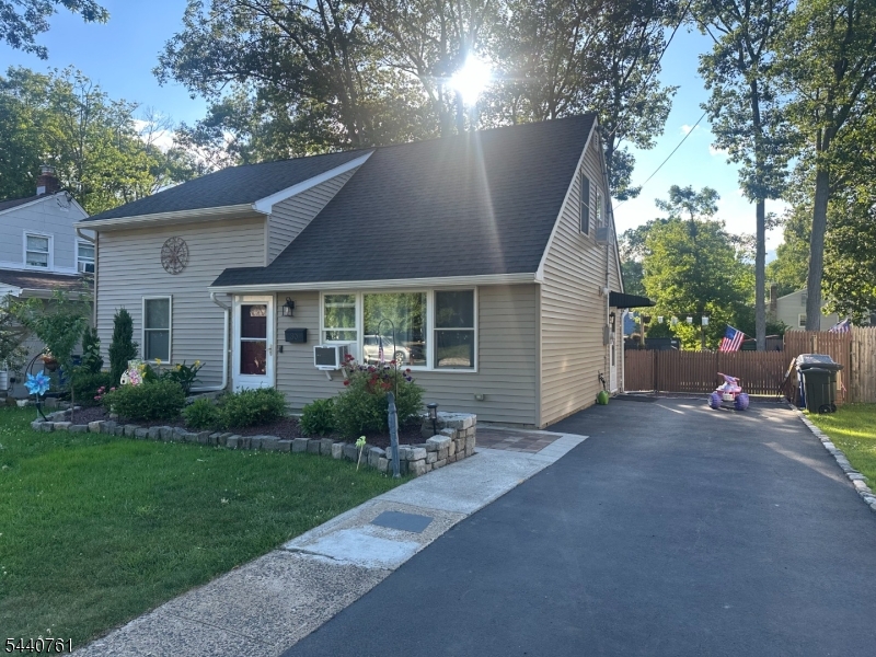 30 Hunterdon Rd