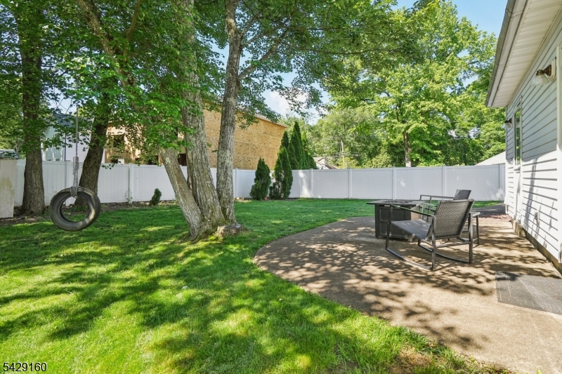 58 Ashwood Dr