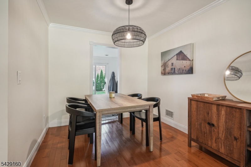 58 Ashwood Dr