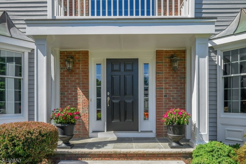 2 Ballantine Rd
