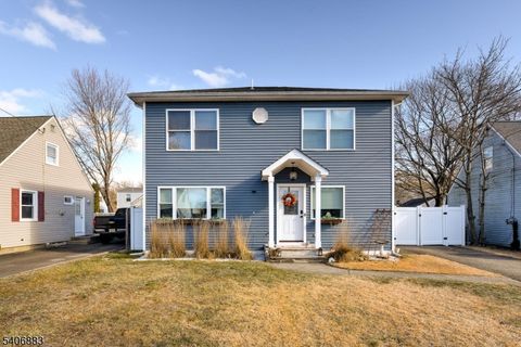 86 Burnside Pl Wanaque Boro NJ 07420