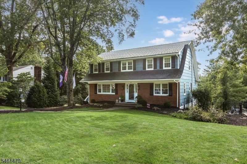 22 Sloping Hill Ter