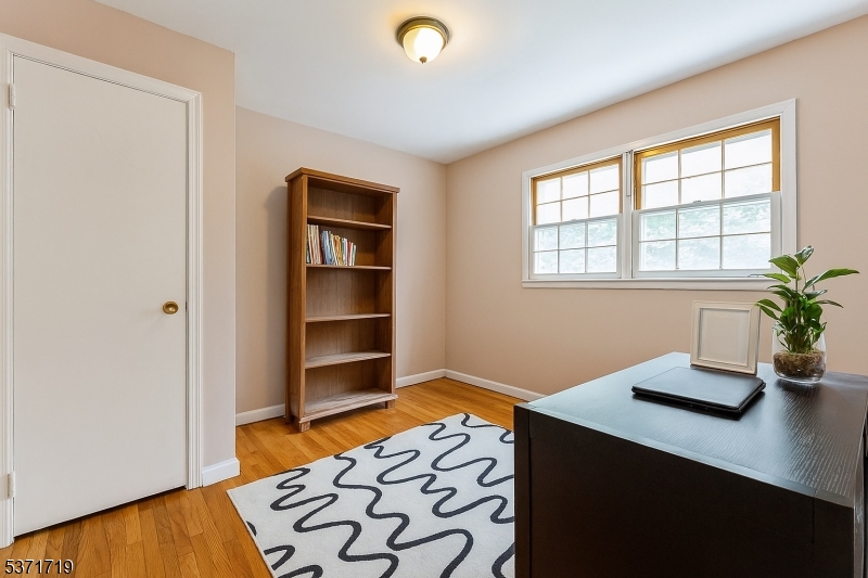 433 Midland Ave