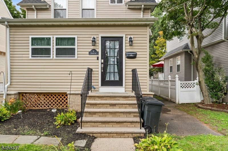 6 Enfield Ave