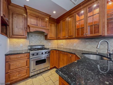 Photo of 91 Cutler St #2, Clifton, NJ 07011 (MLS # 4000736)