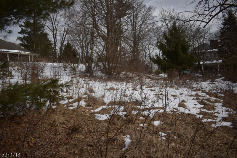 18 Valley View Ln