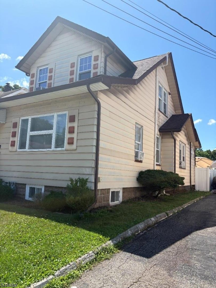 19 Civic Pl
