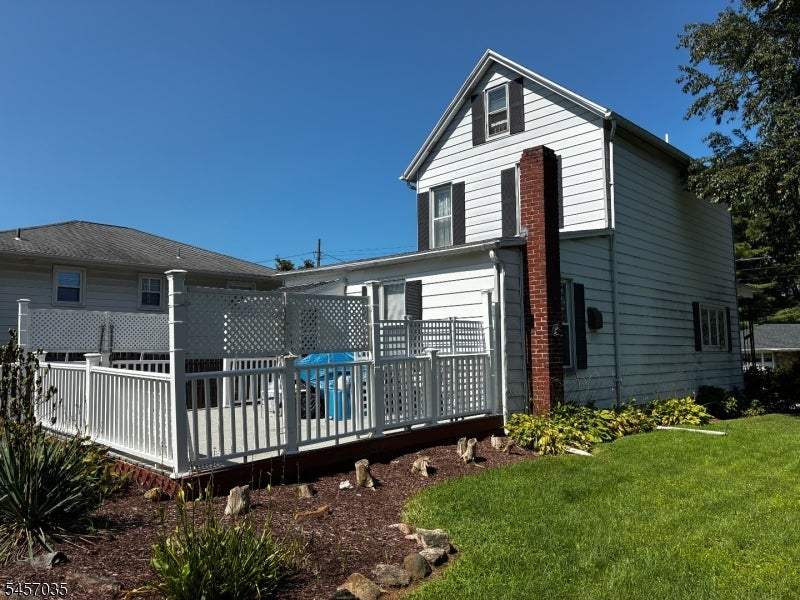 306 Aurora St