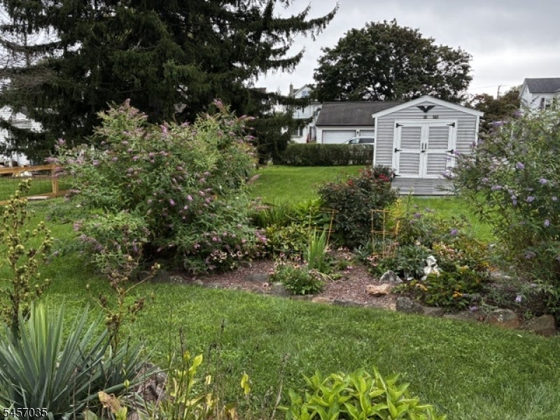 306 Aurora St