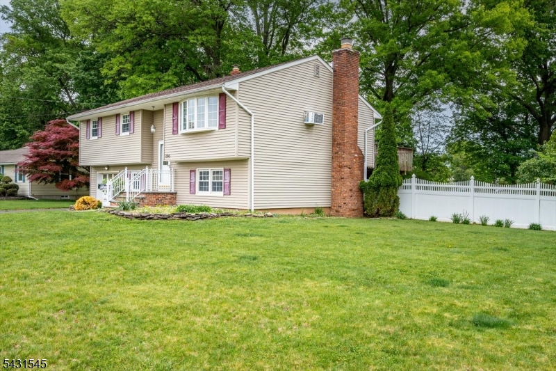 200 Ritter Ave