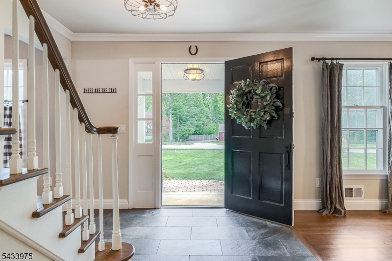 54 Dean Rd