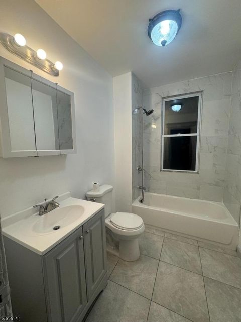 70 N Willow St Montclair Twp. NJ 07042