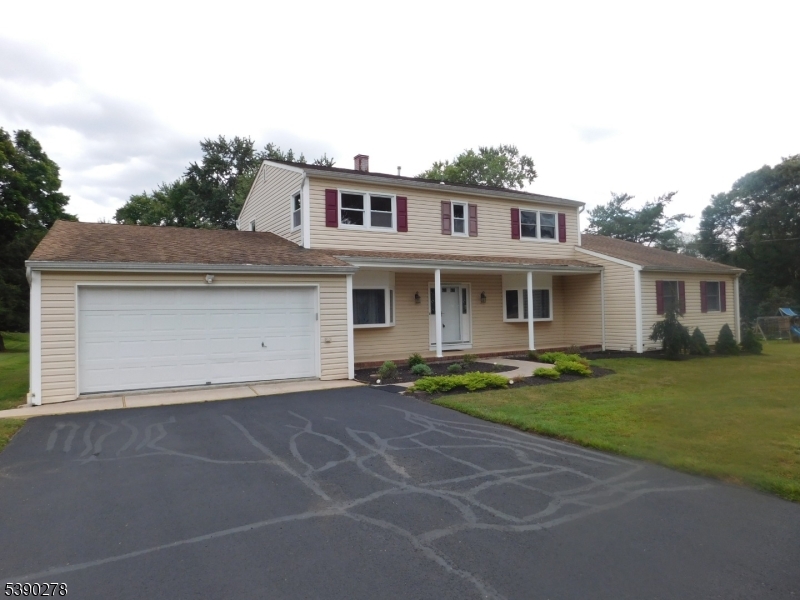 825 Parsonage Hill Rd