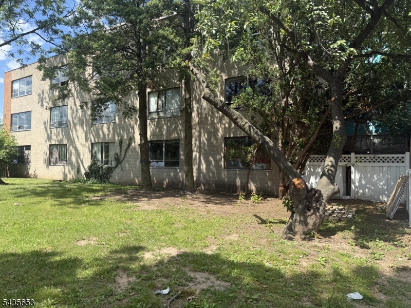 700 Park