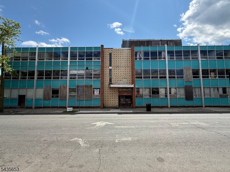 700 Park