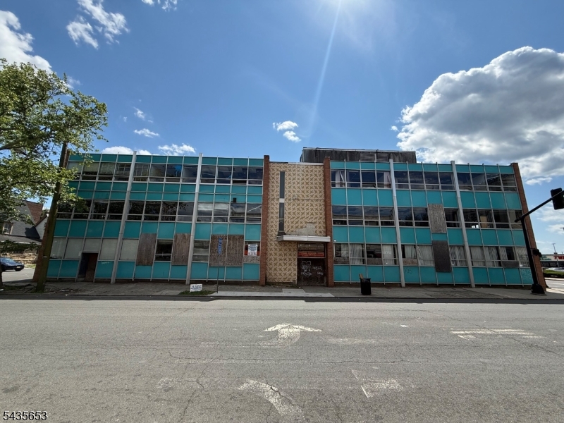 700 Park