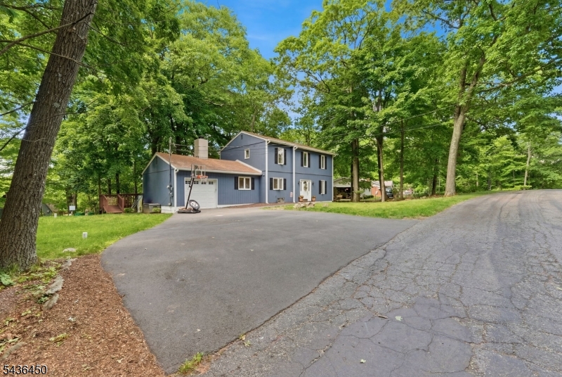 3 Crows Nest Rd
