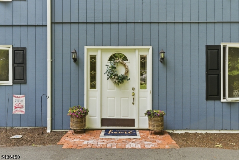 3 Crows Nest Rd