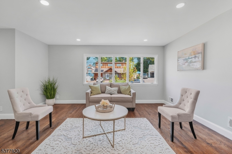 16-37 Eberlin Dr