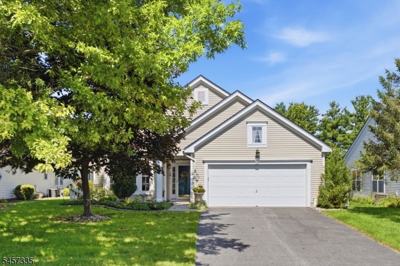 62 Kensington Cir